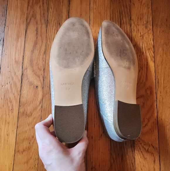 5/$100 SALE - Nine West Wild Girls Lightning Bolt Silver/Red Flat Loafer Shoes - Picture 14 of 14
